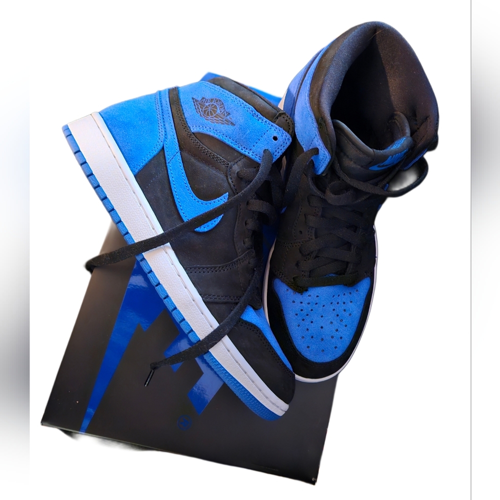 Air Jordan 1 Retro High OG - Royal/Black Size 8.5 New With Box
